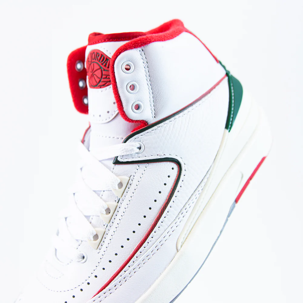 Air Jordan 2 Retro GS (White/Fire Red-Sail) - Image 4