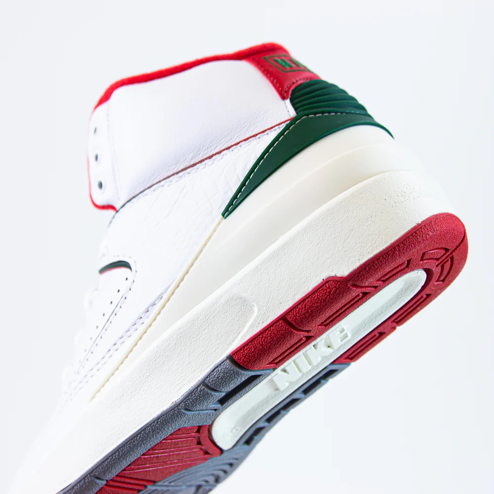 Air Jordan 2 Retro GS (White/Fire Red-Sail) - Image 5