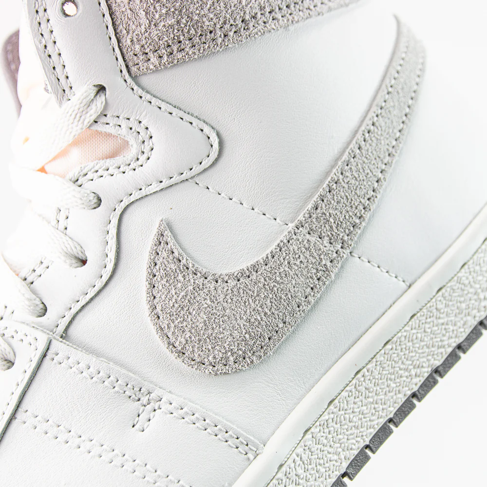 Air Ship PE SP (Summit White/Gunsmoke) - Image 5