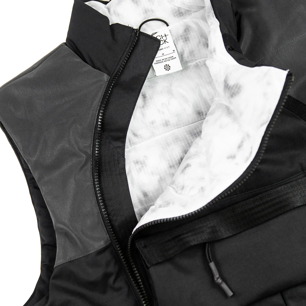 Nike Sportswear Therma-Fit Tech Pack (Black/Black) - Image 2