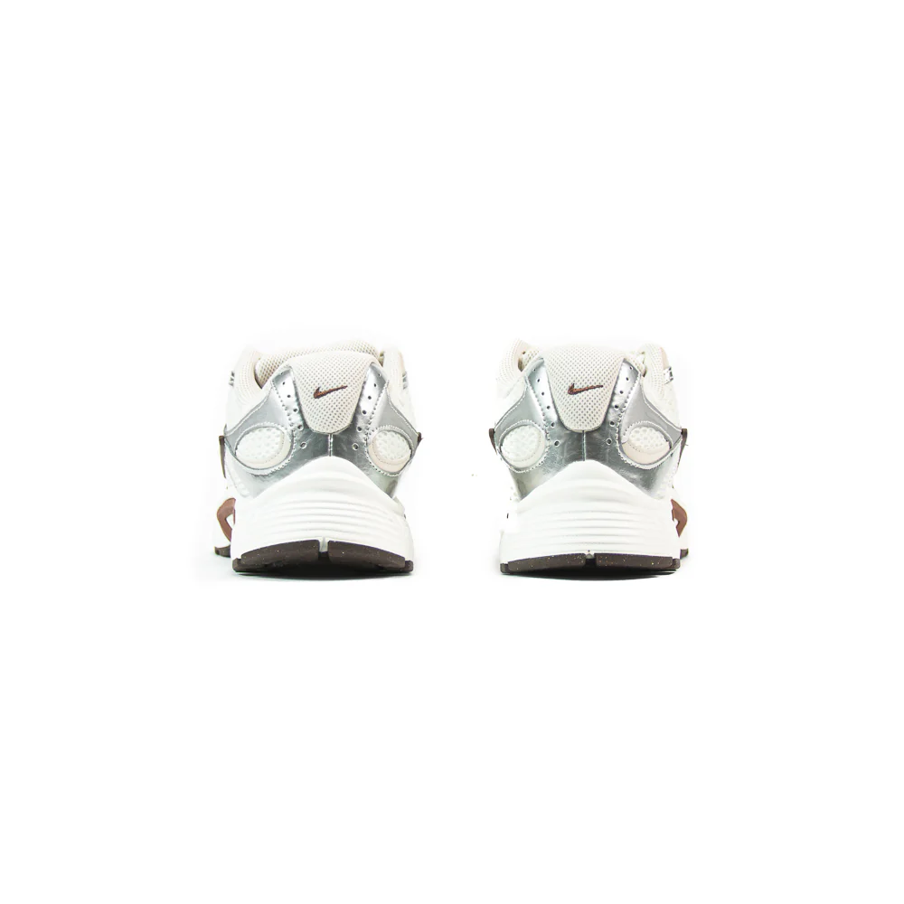 W Nike V5 RNR (Sail/Lt Orewood Brown) - Image 3