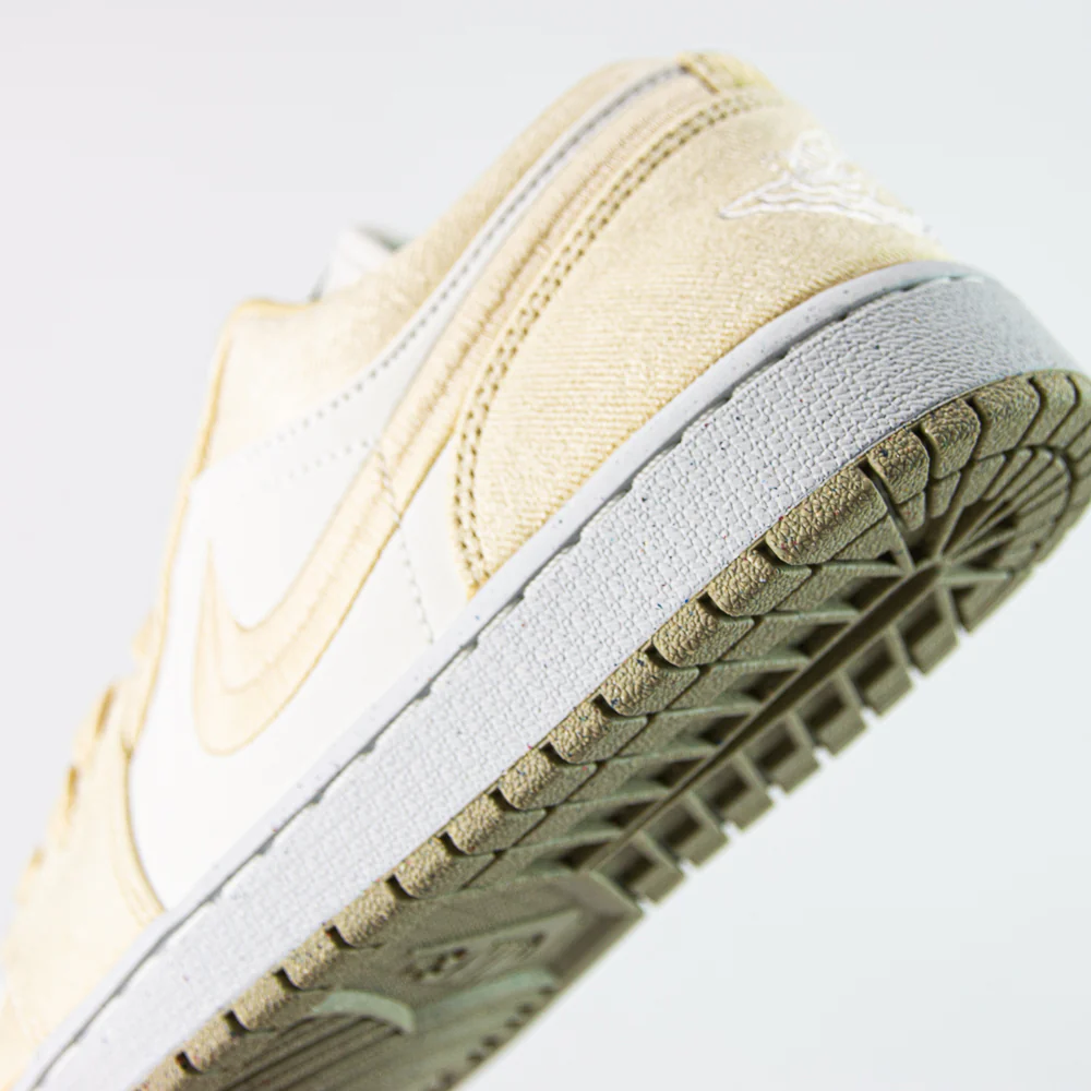 Wmns Air Jordan 1 Low SE (Team Gold/Sail) - Image 5