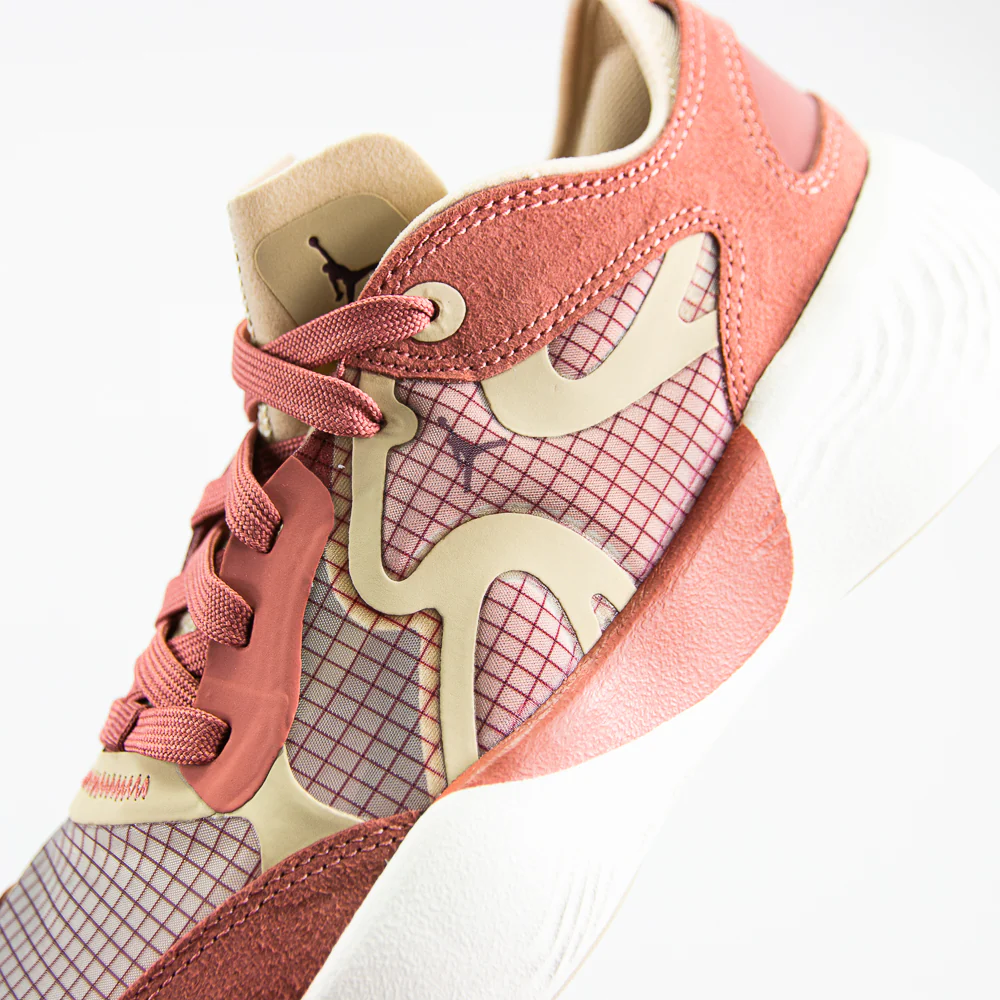WMNS Jordan Delta 3 Low (Canyon Pink/Cherrywood Red) - Image 3