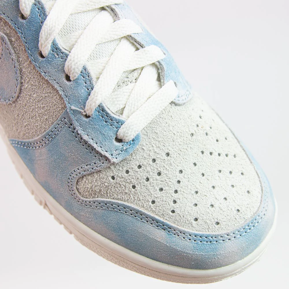 WMNS Nike Dunk High SE (Celestine Blue/Sail) - Image 5